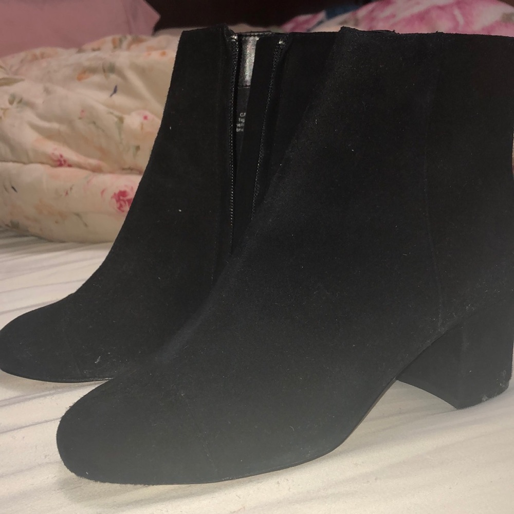 Halogen Booties